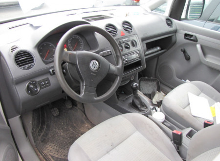 notranjost (armaturna plošča) tovornega vozila VOLKSWAGEN CADDY 1.9 TDI
