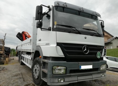 prednja desna stran tovornega vozila MERCEDES BENZ AXOR 2533 L 6X2