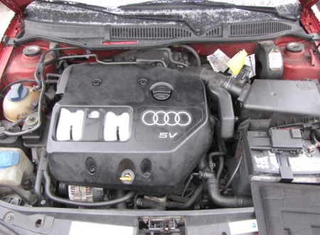 motor osebnega vozila AUDI A3 1.8