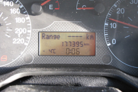 notranjost (števec) osebnega vozila FIAT GRANDE PUNTO 1.4