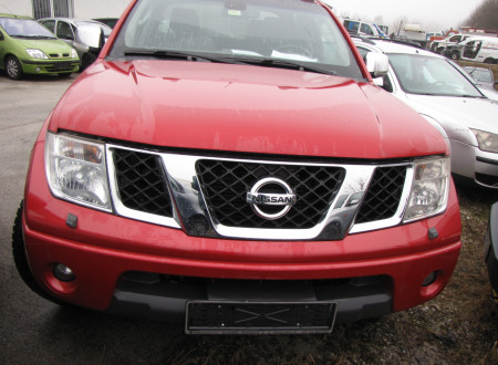 prednja stran tovornega vozila NISSAN NAVARA 2.5 DCI 4X4 AUT.