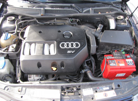 motor osebnega vozila AUDI A3 1.8