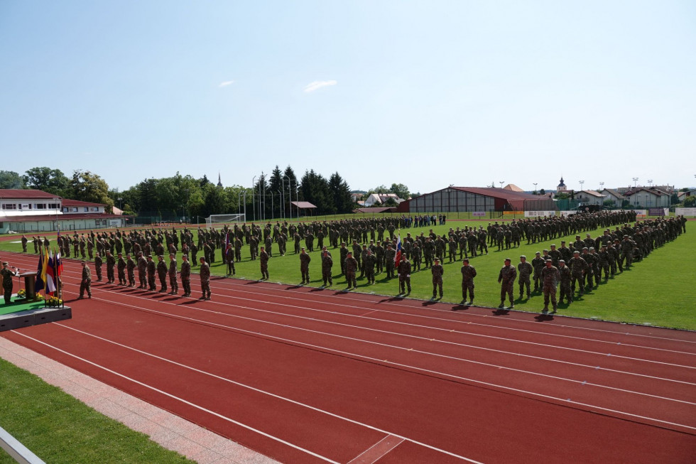 Slovesnost ob 18. obletnici Logostične brigade - postroj