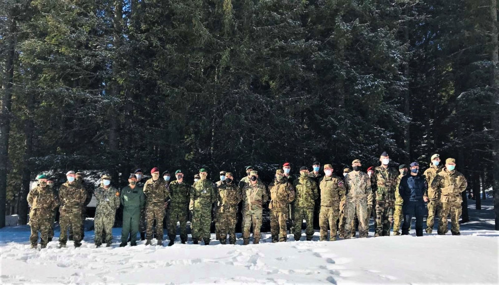 Udeleženci štirinajstega zimskega tabora podčastnikov na Pokljuki