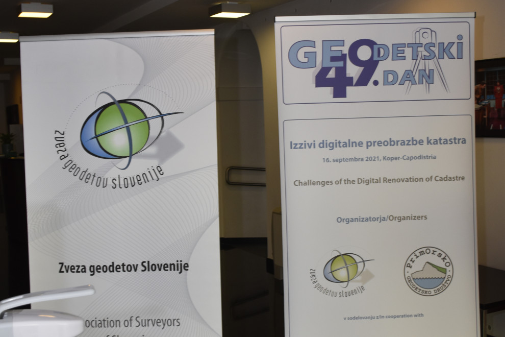 Informativni pano 49. Geodetskega dn