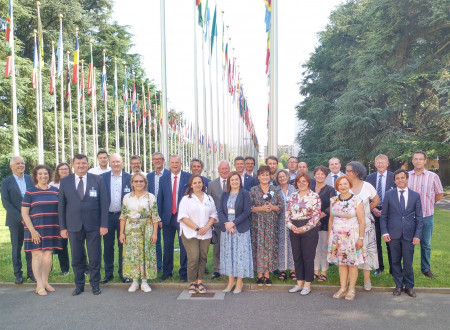 Skupinska slika udeležencev plenarnega zasedanja evropskega regionalnega odbora skupine strokovnjakov za globalno upravljanje prostorskih podatkov UN GGIM Europa
