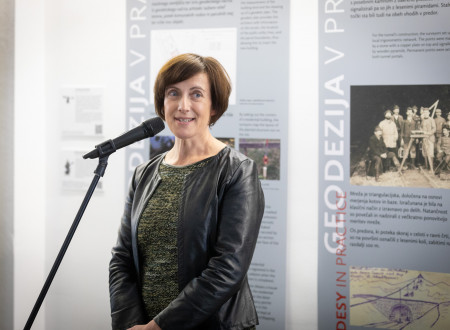 Otvoritev je z nagovorom pričela predstojnica oddelka za geodezijo na Fakulteti za gradbeništvo in geodezijo, izr. prof. dr. Anka Lisec