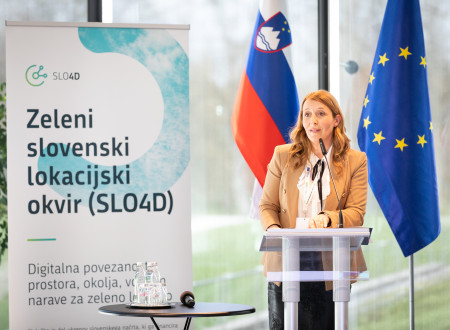 O vlogi digitalne geolokacije je spregovorila namestnica generalnega direktorja Geodetske uprave Republike Slovenije mag. Erne Flogie Dolinar 
