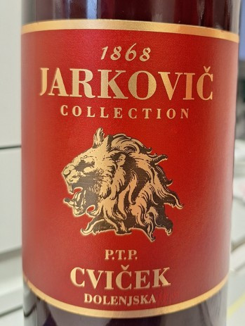 Vino na deklaraciji nima obvezne označbe prisotnega alergena žveplov dioksid (sulfiti)