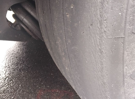 Pnevmatike brez globine profila