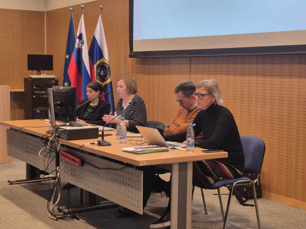 Predavatelji z Ministrstva za naravne vire in prostor