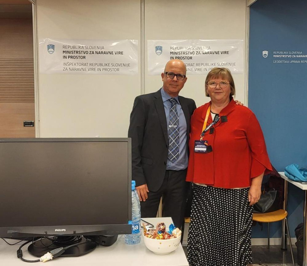 dr. Marko Korošic, desno Melina Omerzel petek