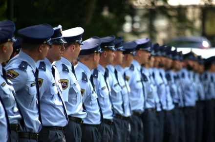 Postani policist
