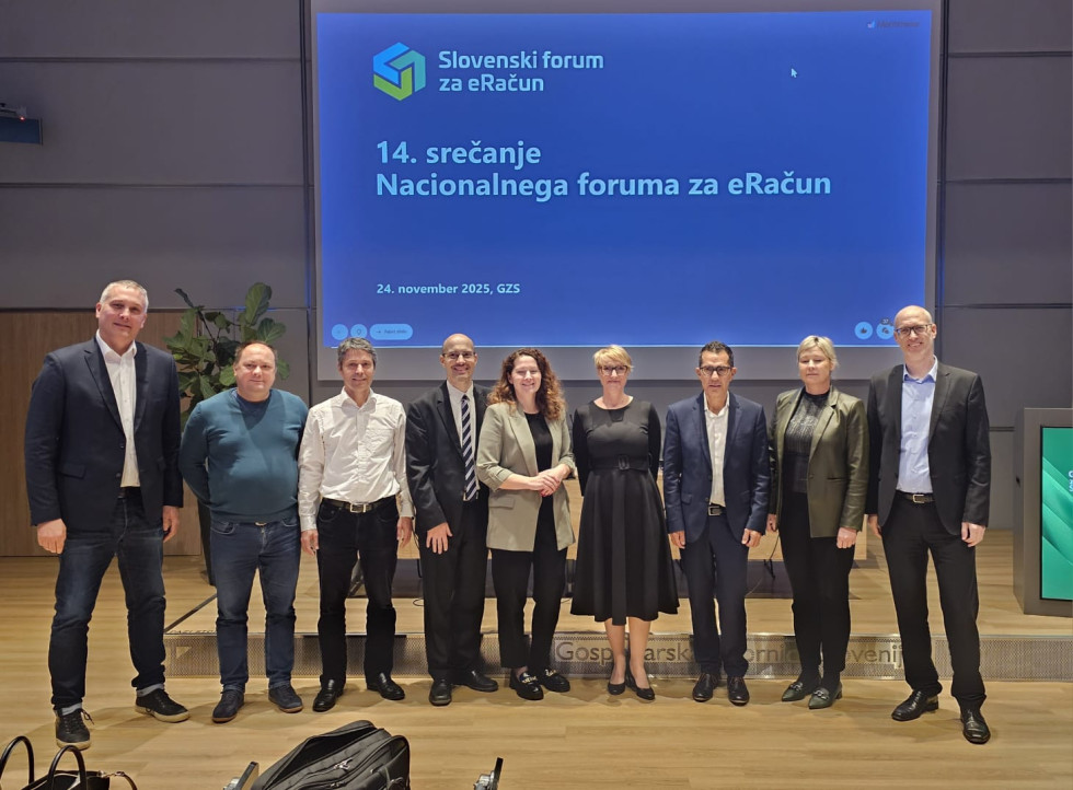 Udeleženci Nacionalnega foruma za e-račun