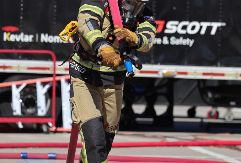 Firefighter Challenge – preizkušnja moči, predanosti in srčnosti pravosodnega policista