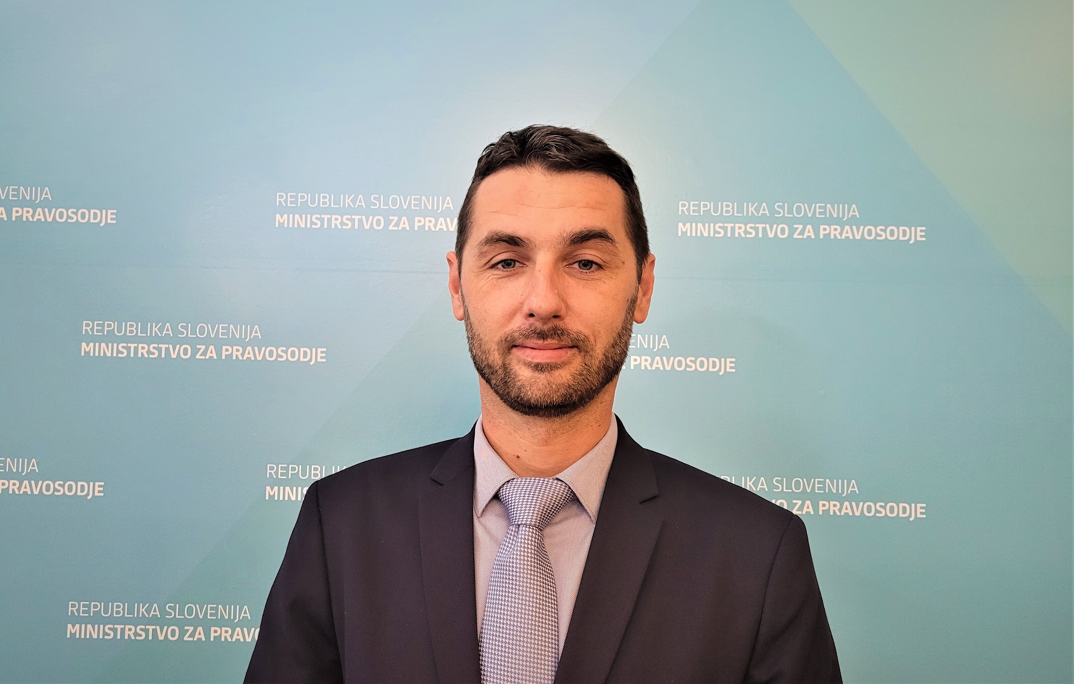 dr. Emanuel Banutai
