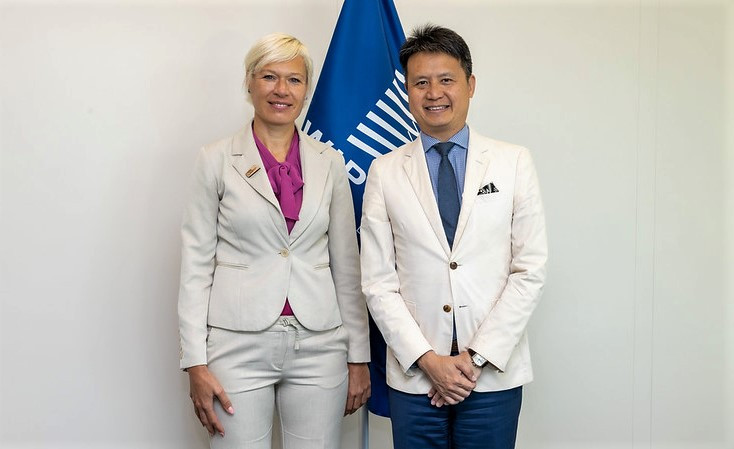 Direktorica urada mag. Karin Žvokelj in generalni direktor Svetovne organizacije za intelektualno lastnino Daren Tang