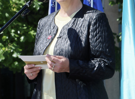 Na fotografiji je predsednica države Nataša Pirc Musar
