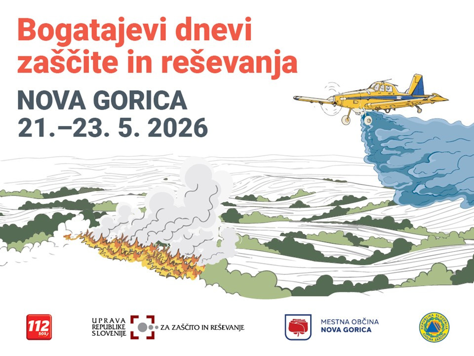 Goreč travnik in letalo za gašenje požarov, ki spušča vodo. Zgoraj napis prireditve, kraj in datum, spodaj logotipi organizacij.