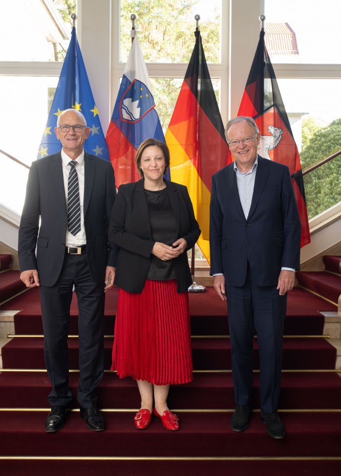 Botschafterin Dr. Polak Petrič, Ministerpräsident Stephan Weil und Honorarkonsul der Republik Slowenien, Herrn Dr. Dirk Stenkamp