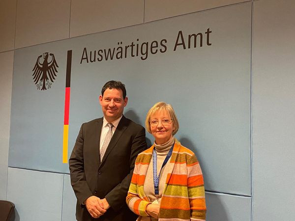 Generaldirektor für europäische Angelegenheiten Herr Anžej Frangeš mit Frau Sibylle Sorg, Abteilungsleiterin für Europa im Auswärtigen Amt