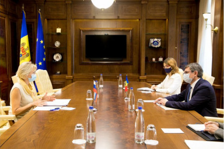 Meeting of Ambassador Lea Stančič with the President of the Parliament of the Republic of Moldova Igor Grosu