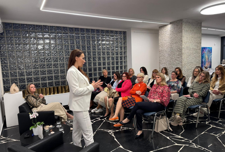 Dogodek za podjetnice iz Slovenije in avstrijske Koroške ob mednarodnem dnevu žena