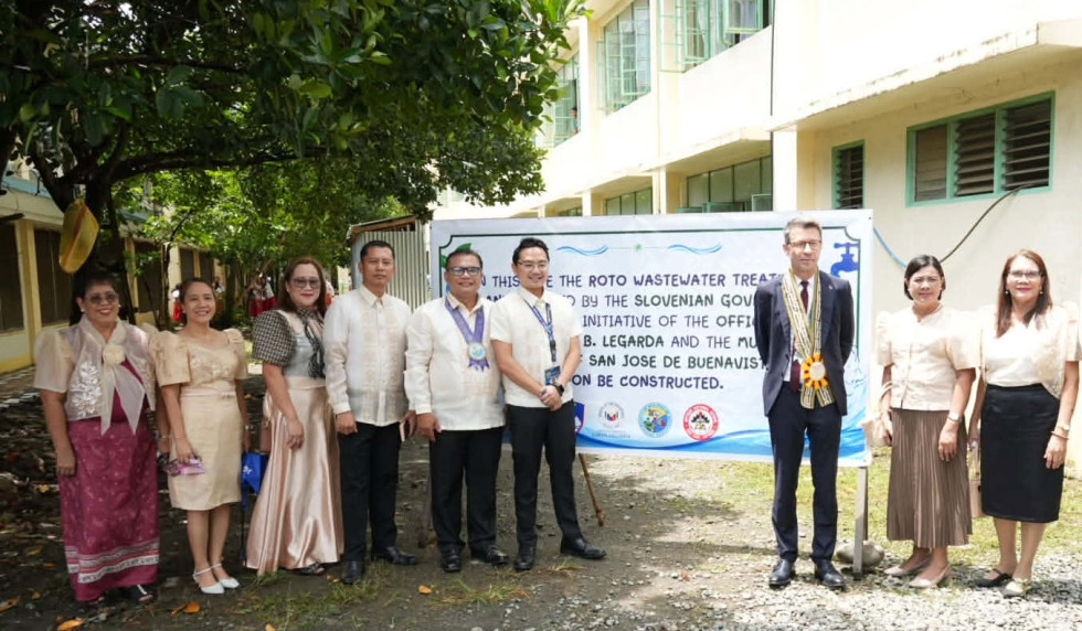 The project will benefit the Antique National School. The waste water treatment system will be located in the school premises. 