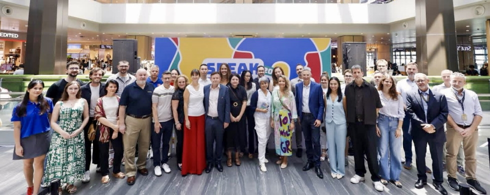 Representatives of 19 participating embassies and cultural institutes who attended Speak Dating 2026