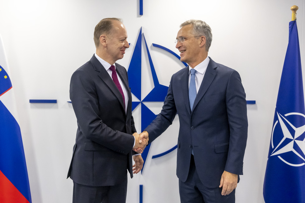 Veleposlanik dr. Andrej Benedejčič in generalni sekretar Jens Stoltenberg