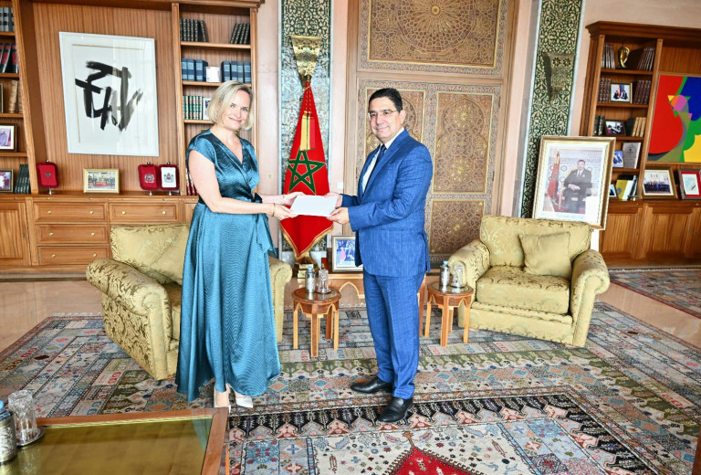 Veleposlanica Čas predala kopije poverilnih pisem ministru Bouriti