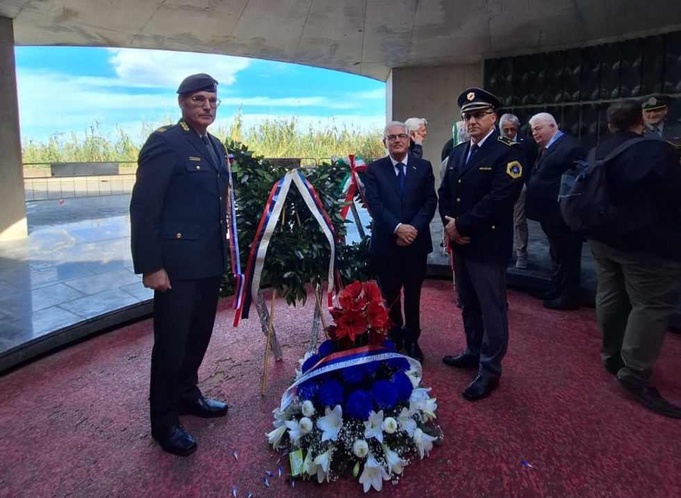 Brigadir Humar, častni konzul Republike Slovenije v Bari-ju Parente in policijski ataše Čoh