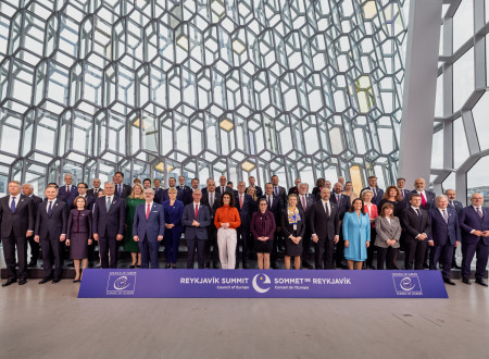 Family photo of Heads of State and Government of the Council of Europe 