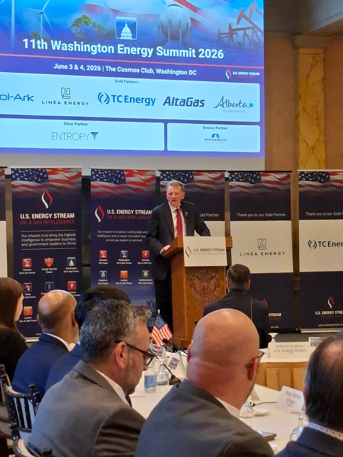Veleposlanik Mirošič na washingtonskem energetskem vrhuDodaj...