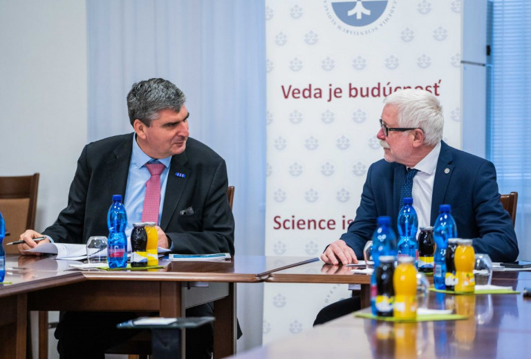 Veľvyslanec dr. Stanislav Raščan sa stretol predsedom Slovenskej akadémie vied prof. Pavlom Šajgalíkom
