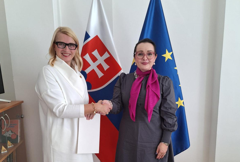 Ambassador-designate Mateja Norčič Štamcar presented a copy of her Letter of Credence