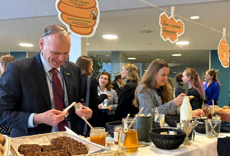 Slovenski tradicionalni zajtrk na 75. zasedanju Regionalnega odbora SZO za Evropo