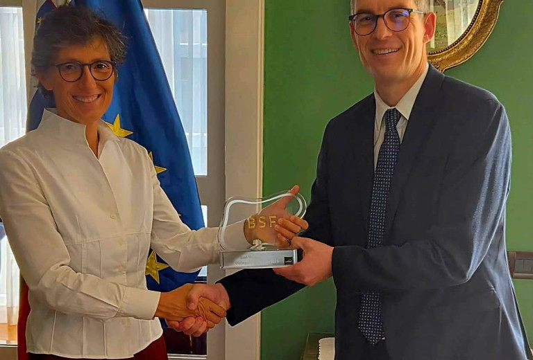 Podelitev nagrade Bled Strategic Forum - BSF Distinguished Partner Award novinarki Maji Sever