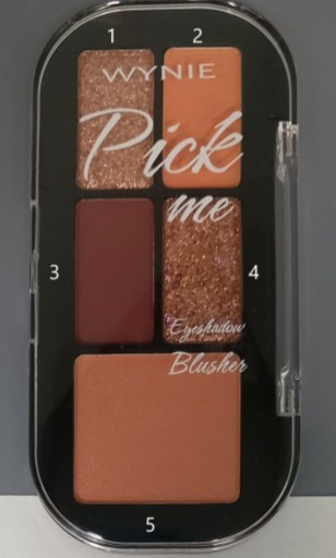 Paleta senčil in rdečil zemeljskih barv (roa-rjave-puder barve). Dve senčili vsebujeta tudi bleščice.