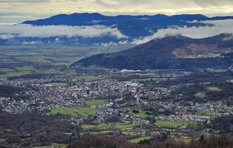 55111763614 e252d32175 k (Razgled z vrha hriba)