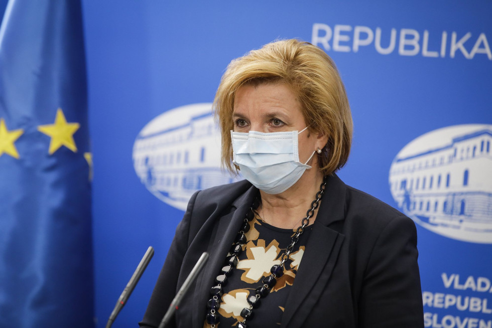 Head of the advisory group at the Ministry of Health Bojana Beović at the press conference