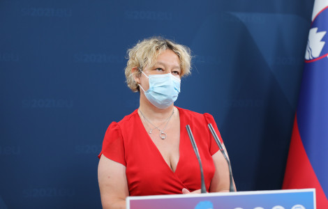 DKLL5843 (Head of the advisory group at the Ministry of Health Mateja Logar)