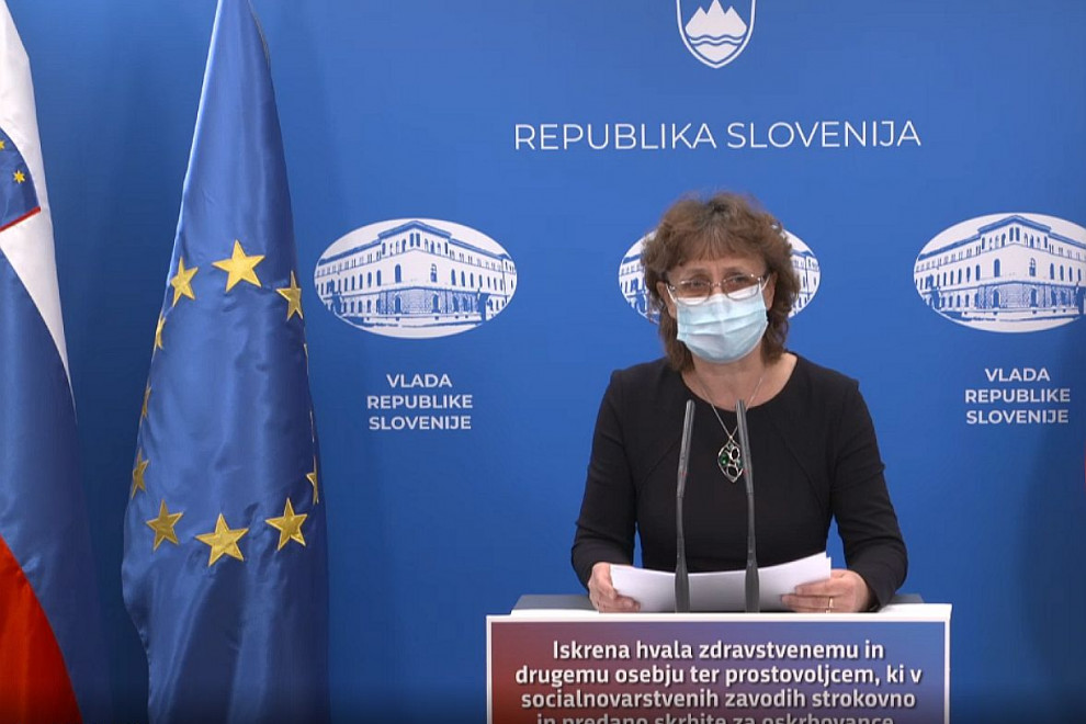 Deputy Head of the Communicable Disease Centre of the National Institute of Public Health Nuška Čakš Jager