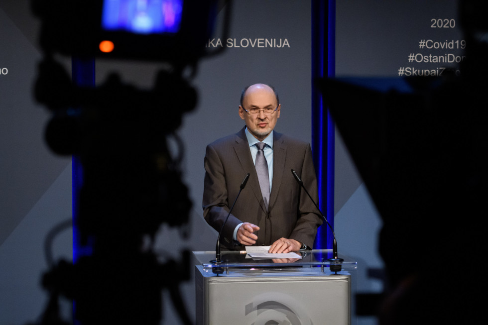 Vladni govorec Jelko Kacin