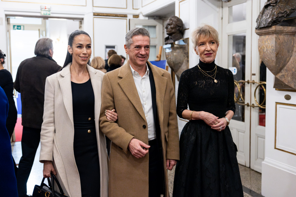 Prime Minister Robert Golob attended the premiere of the play “The Miser” 
