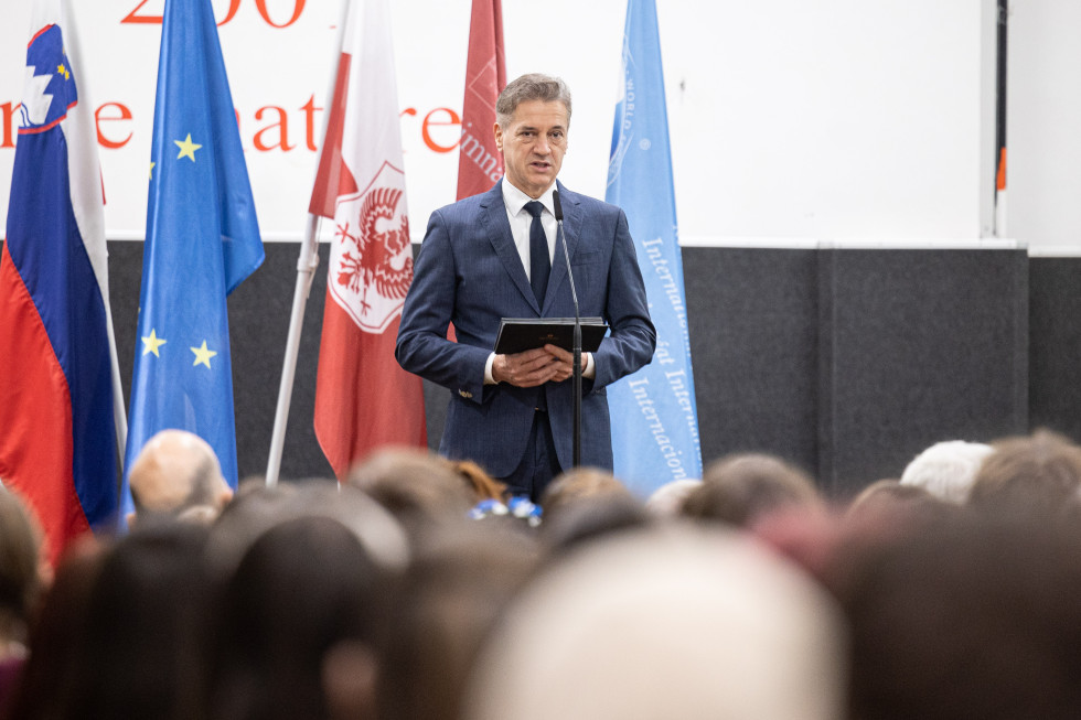 PPrime Minister Robert Golob attended a ceremony at Gimnazija Kranj to mark the 80th anniversary of the liberation of Auschwitz