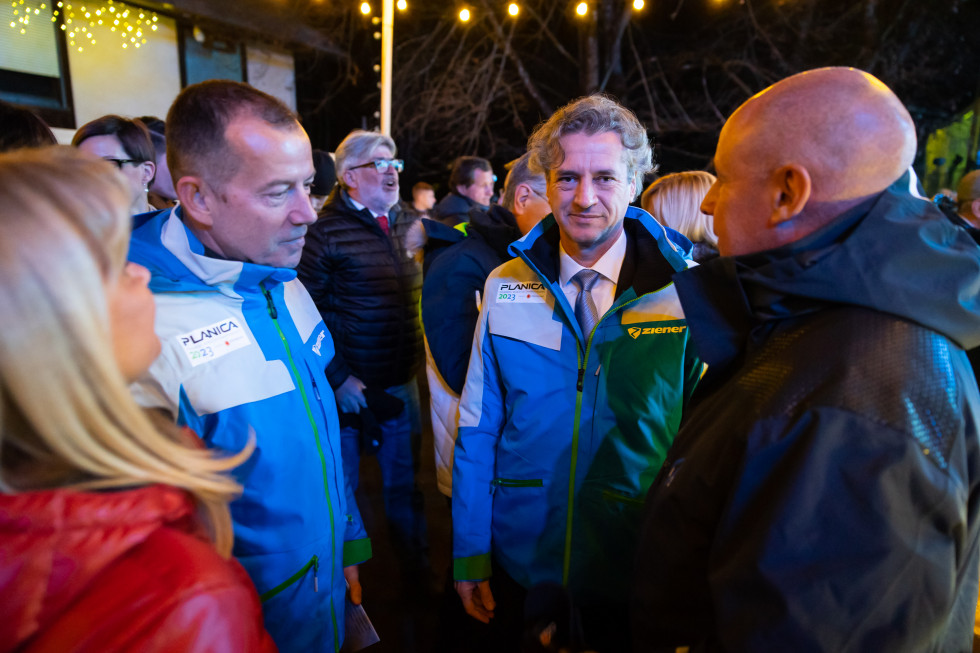 Predsednik vlade Robert Golob se je udeležil slavnostnega odprtja svetovnega prvenstva v nordijskem smučanju Planica 2023.