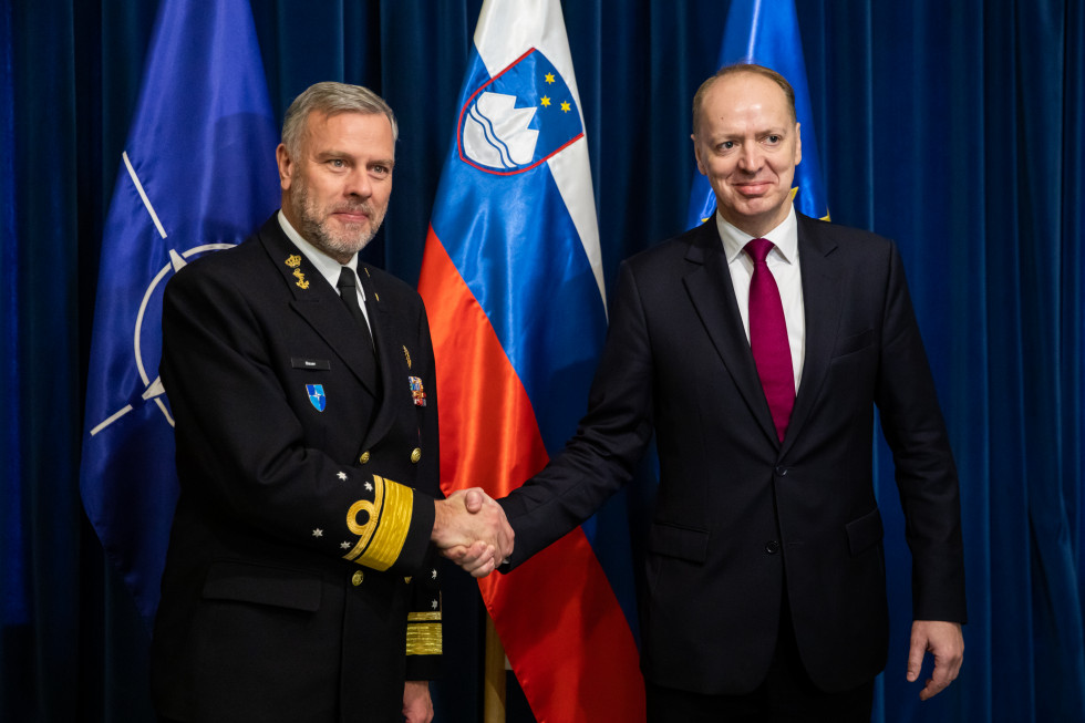 Meeting of the Chair of the NATO Military Committee, Admiral Rob Bauer and State Secretary for National and International Security in the Prime Minister's Office, Andrej Benedejčič.