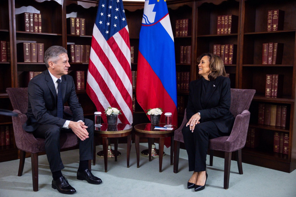 Predsednik vlade dr. Robert Golob se je srečal s podpredsednico Združenih držav Amerike Kamalo Harris