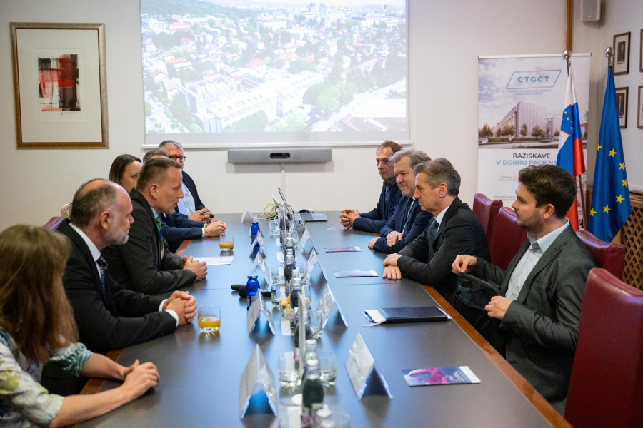 Prime Minister Robert Golob visited the National Institute of Chemistry